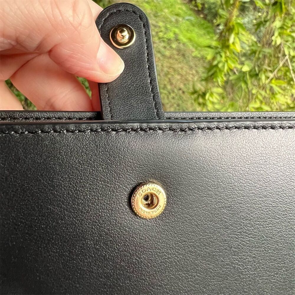 COACH Slim Wallet Credit Card Holder Black Smooth Leather w Gold Hardware - Picture 9 of 10